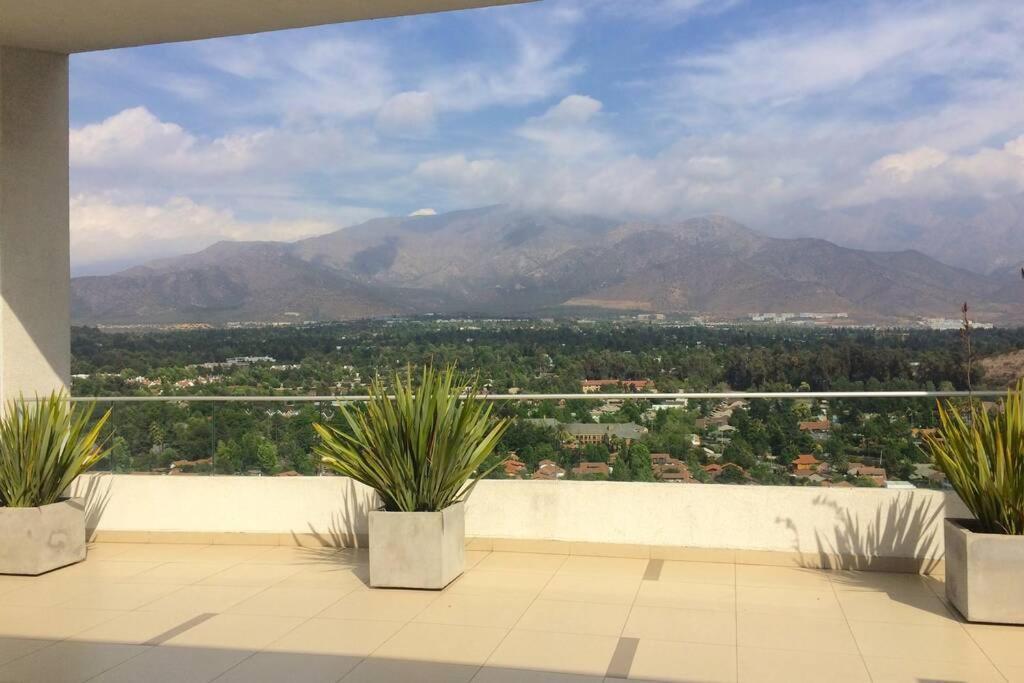 Departamento Ubicado En El Corazon De Las Condes. - Santiago — Fotos 1